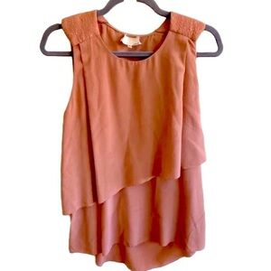 Aritzia Le Fou X Wilfred 100% Silk tiered cream tank, padded shoulder, xxs